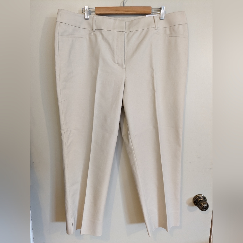 LOFT Light Cream Cropped Ankle Pants